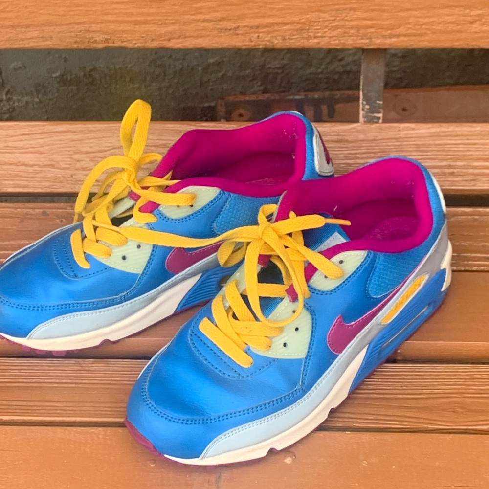 Womens airmax 90 sneakers
